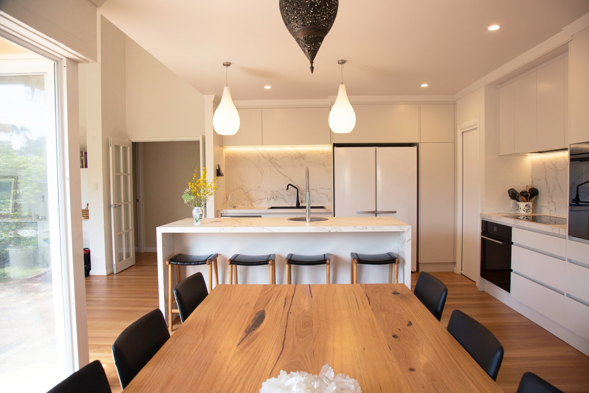 Contemporary Kitchen Island Design